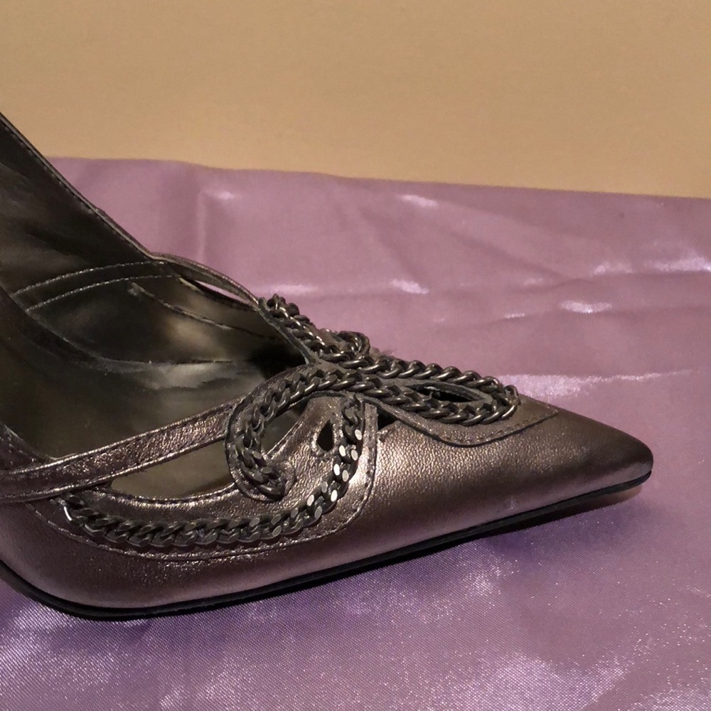 High Heels - Picture 6 of 7